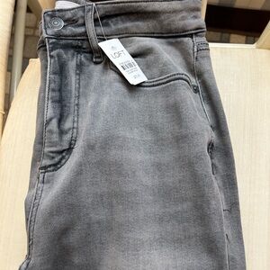 New Grey straight leg jeans Size 4.